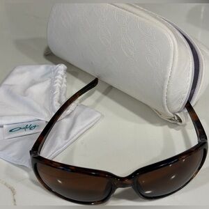 Oakley Polarized Women's Dispute Tortoiseshell Sunglasses with Original Case